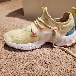 Kids sneakers